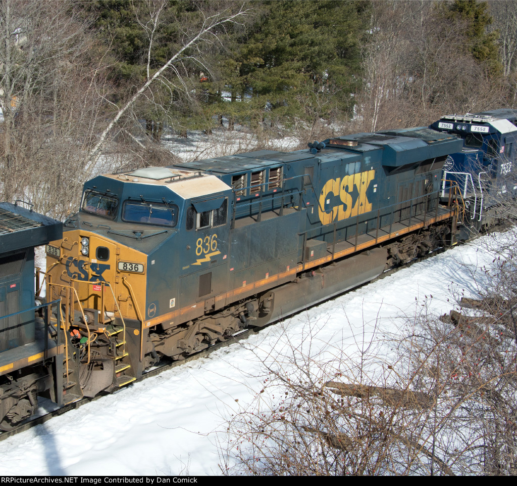 CSXT 836